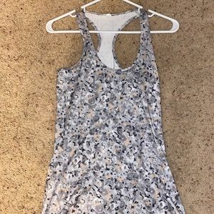 Lululemon tank top